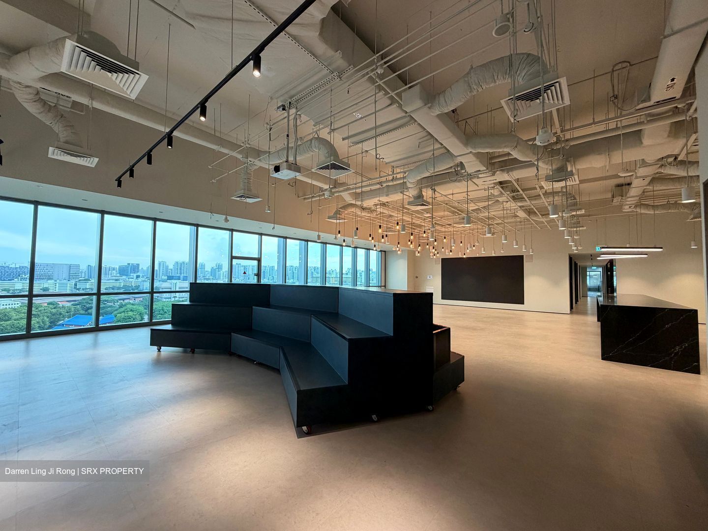 Kallang Way (D13), Factory #584421121